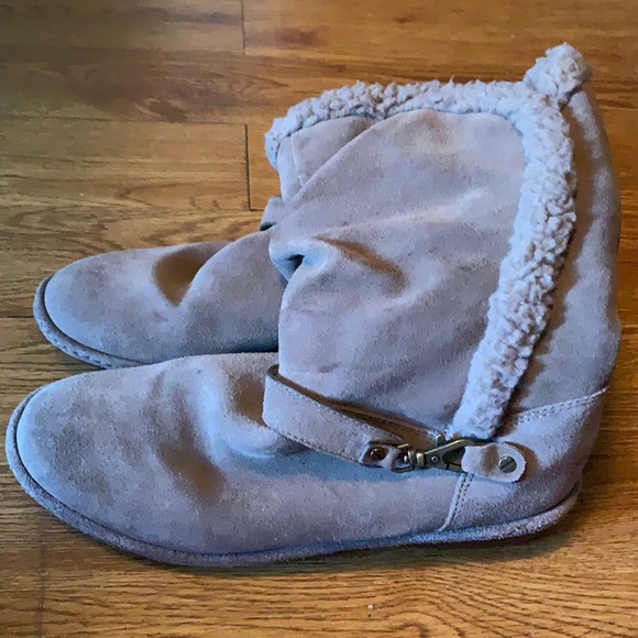 Lands end boots - Picture 1 of 9